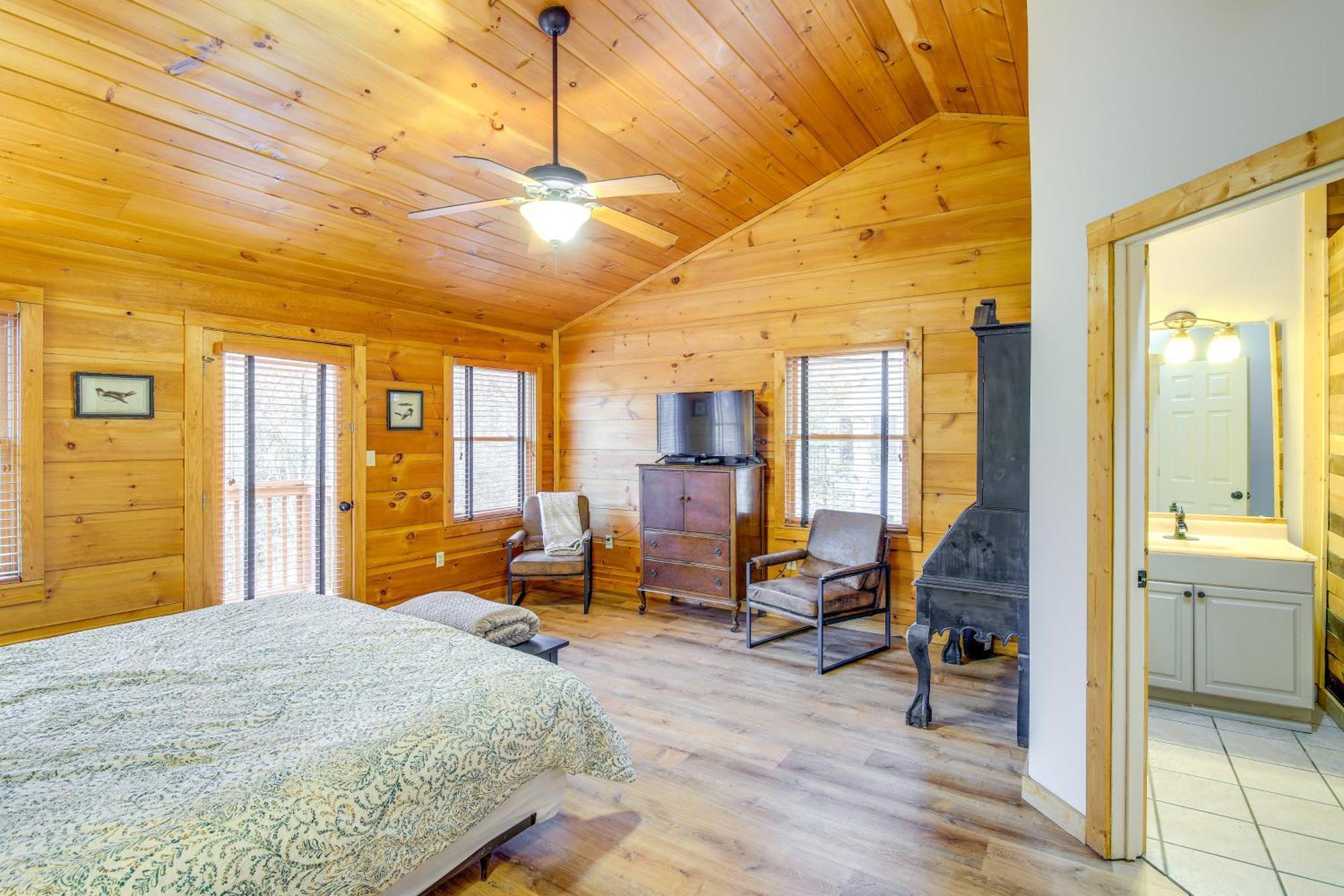 Pet-Friendly Gatlinburg Retreat With Hot Tub! Vila Exterior foto