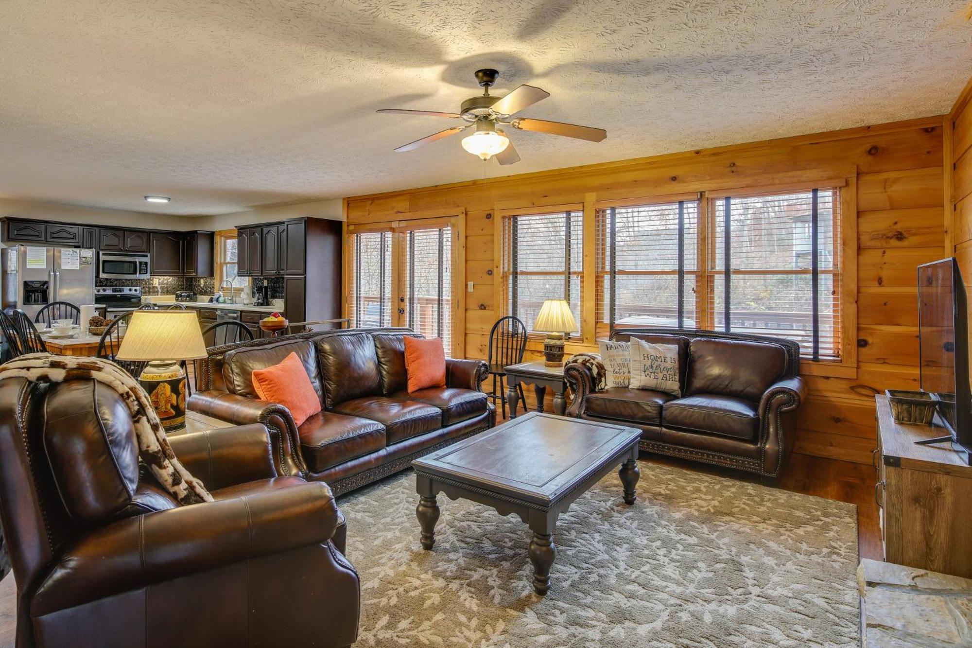 Pet-Friendly Gatlinburg Retreat With Hot Tub! Vila Exterior foto
