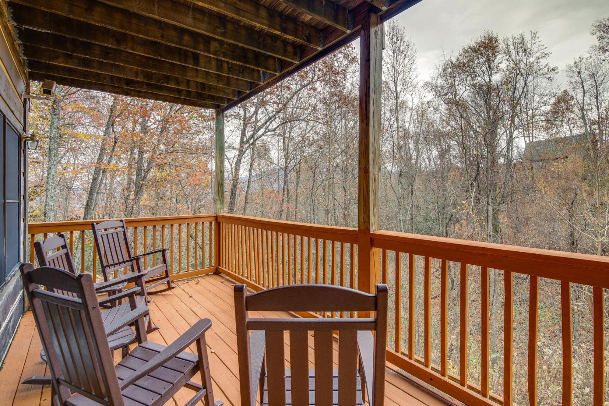 Pet-Friendly Gatlinburg Retreat With Hot Tub! Vila Exterior foto