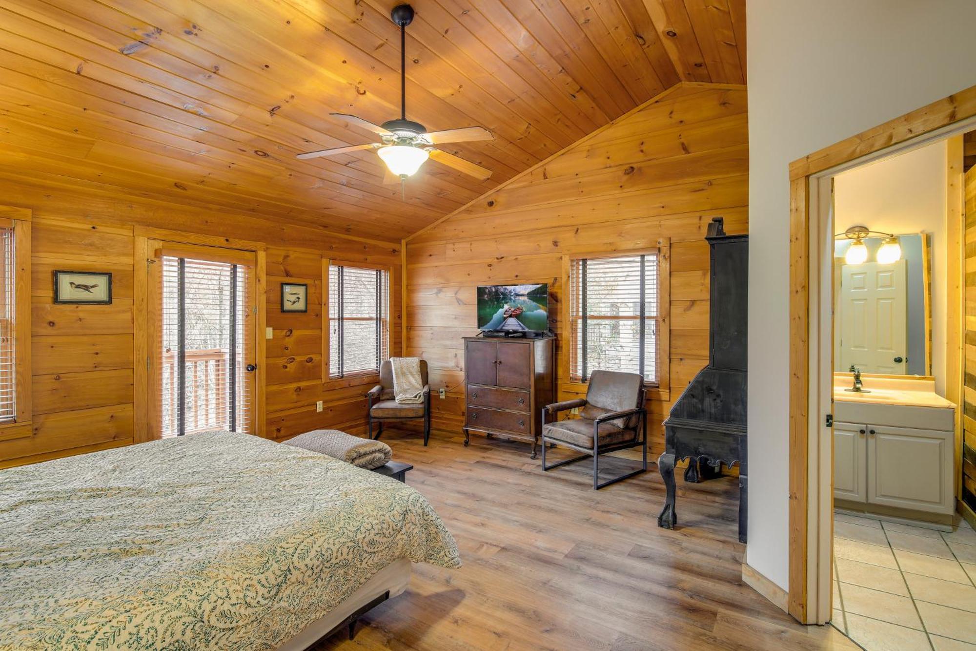 Pet-Friendly Gatlinburg Retreat With Hot Tub! Vila Exterior foto