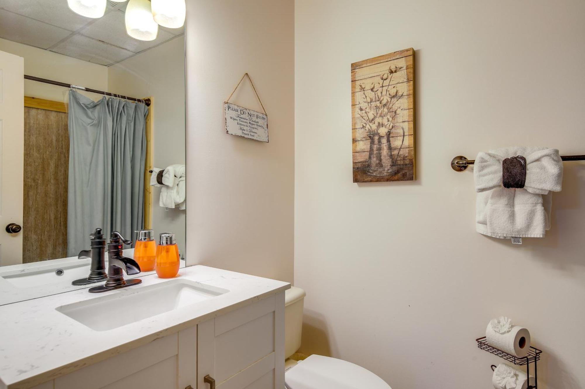 Pet-Friendly Gatlinburg Retreat With Hot Tub! Vila Exterior foto