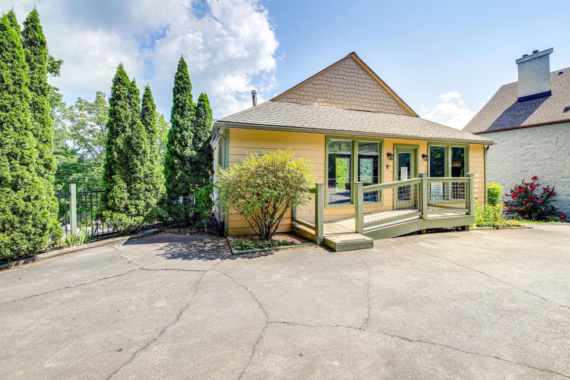 Pet-Friendly Gatlinburg Retreat With Hot Tub! Vila Exterior foto