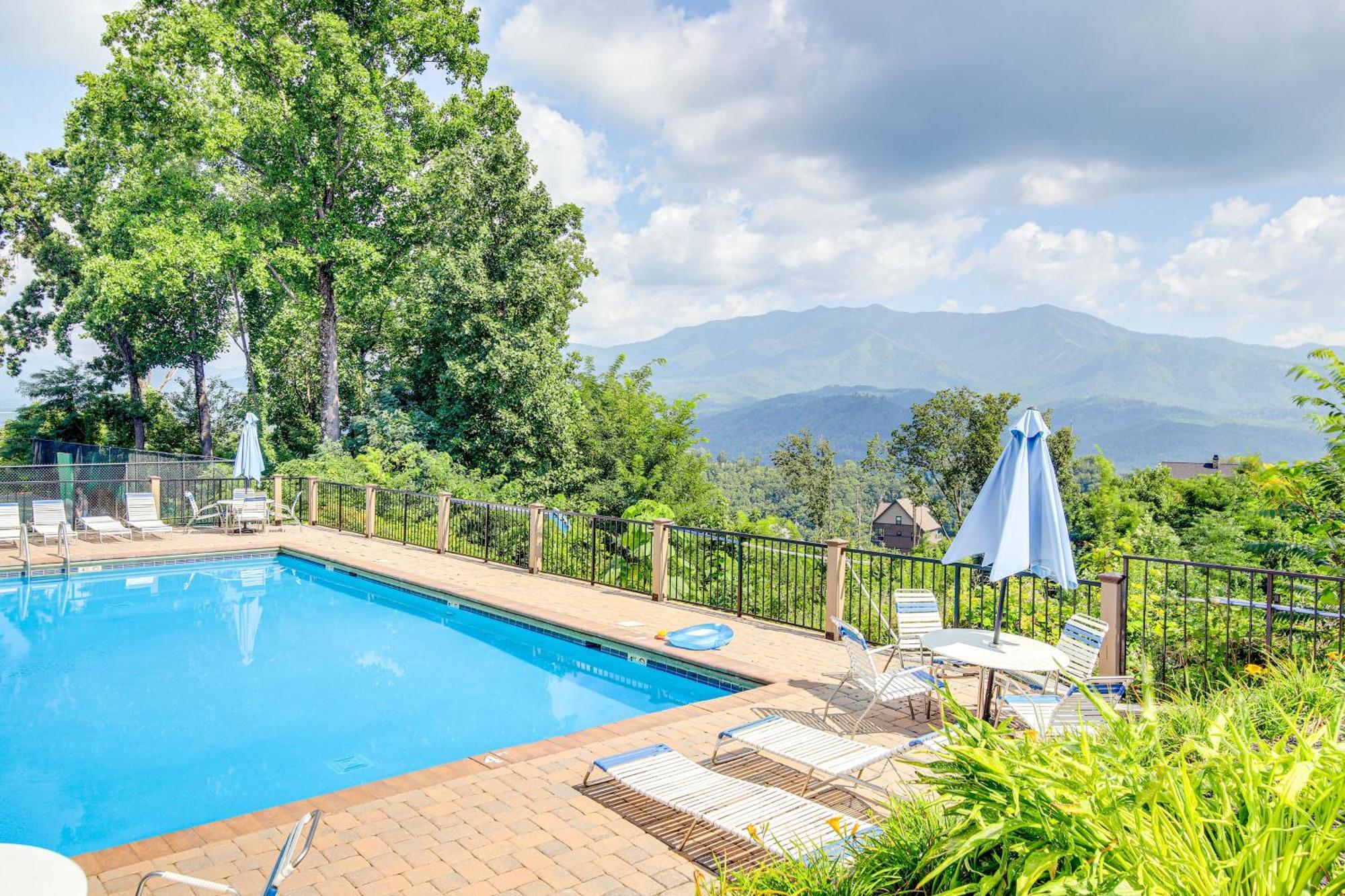 Pet-Friendly Gatlinburg Retreat With Hot Tub! Vila Exterior foto